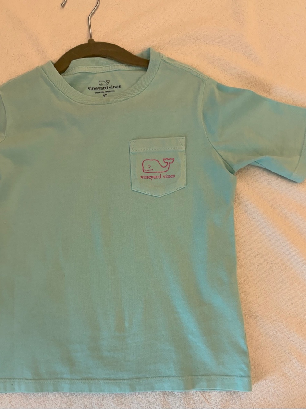 Vineyard Vines Kids Pocket Tee in Mint with pink design size 4T excellent condit